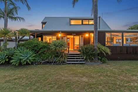 Photo of property in 14 Kennedy Park Drive, Pauanui, Hikuai, 3579