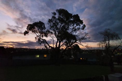 Photo of property in 36 Jade Avenue, Pakuranga Heights, Auckland, 2010