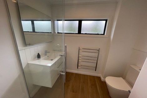 Photo of property in 1/12 Richards Avenue, Forrest Hill, Auckland, 0620