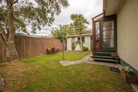 Photo of property in 12b Beauchamp Street, Tawa, Wellington, 5028