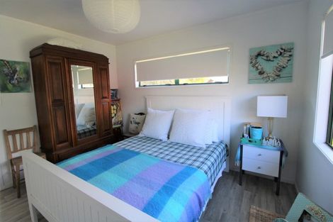 Photo of property in 117 Puriri Place, Matarangi, Whitianga, 3592