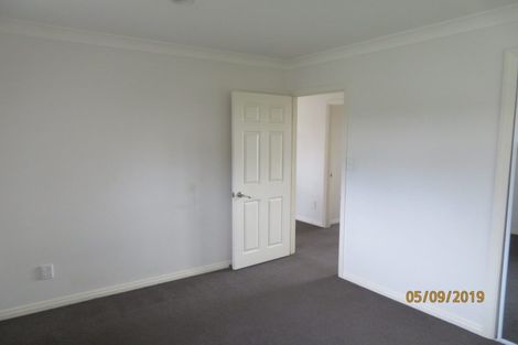 Photo of property in 3a Trelawn Place, Cockle Bay, Auckland, 2014