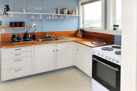 Photo of property in 11 Fabrin Street, Foxton Beach, Foxton, 4815