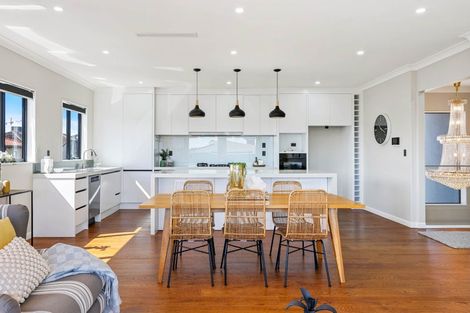 Photo of property in 41 Compass Way, Half Moon Bay, Auckland, 2012