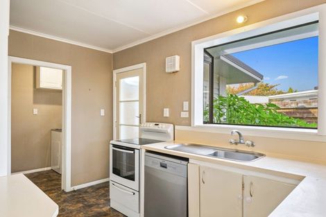 Photo of property in 23 Mazengarb Road, Paraparaumu Beach, Paraparaumu, 5032