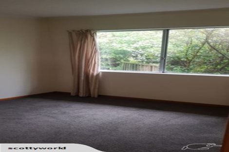 Photo of property in 2/4 Glanmire Road, Newlands, Wellington, 6037