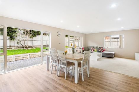 Photo of property in 10 Maypark Crescent, Flat Bush, Auckland, 2016