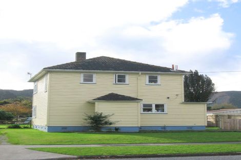 Photo of property in 31 Reynolds Street, Taita, Lower Hutt, 5011
