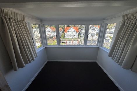 Photo of property in 14 Glen Road, Kelburn, Wellington, 6012