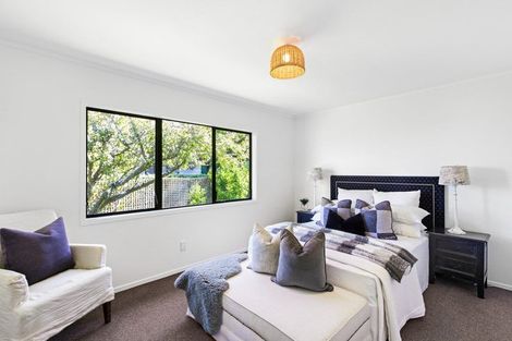 Photo of property in 45 Darren Crescent, Half Moon Bay, Auckland, 2012