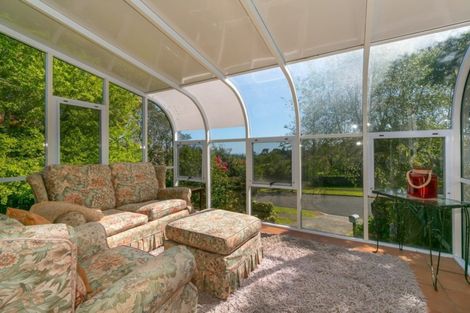 Photo of property in 4 Lindaver Grove, Merrilands, New Plymouth, 4312