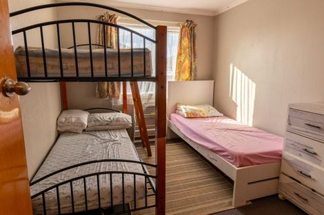 Photo of property in 28 Cargill Street, Waikiwi, Invercargill, 9810