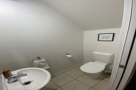 Photo of property in 3/206 Manuka Road, Bayview, Auckland, 0629