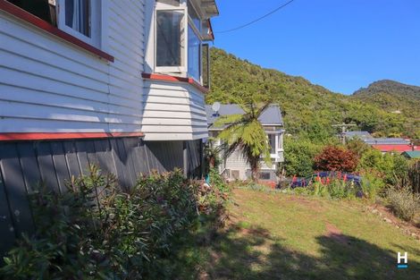 Photo of property in 9 Ashmore Avenue, Cobden, Greymouth, 7802