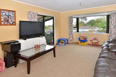Photo of property in 6 Rako Place, Manurewa, Auckland, 2102