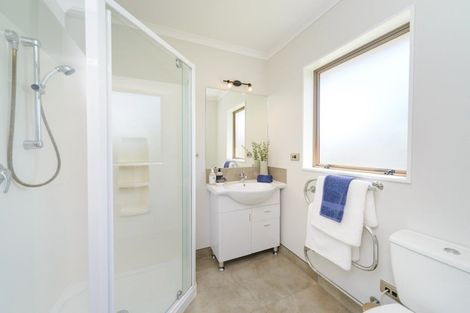 Photo of property in 7 Walnut Grove, Kelvin Grove, Palmerston North, 4414