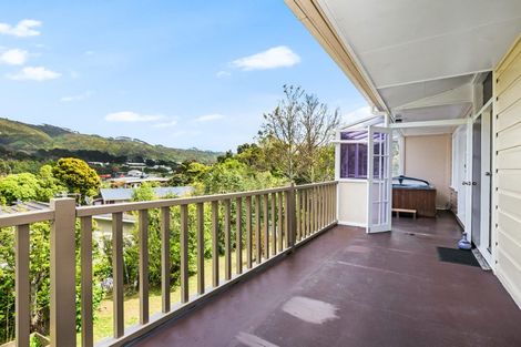 Photo of property in 9 Arawhata Street, Ranui, Porirua, 5024