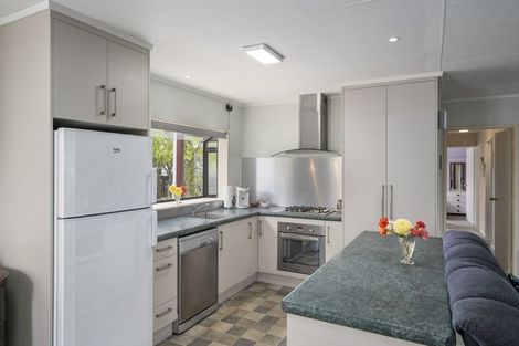 Photo of property in 37 Willowstream Grove, Cloverlea, Palmerston North, 4412
