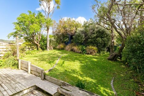 Photo of property in 32 Eden Street, Island Bay, Wellington, 6023