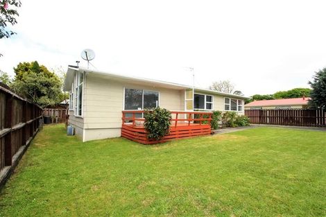 Photo of property in 16 Pickering Crescent, Chedworth, Hamilton, 3210