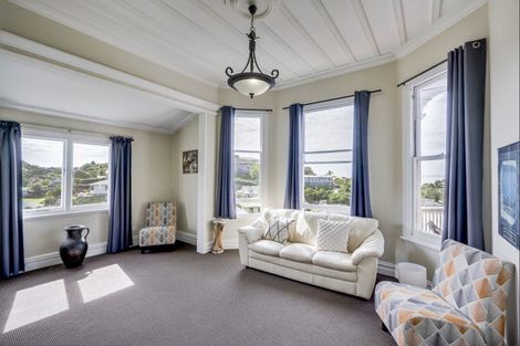 Photo of property in 4 Fitzroy Road, Bluff Hill, Napier, 4110