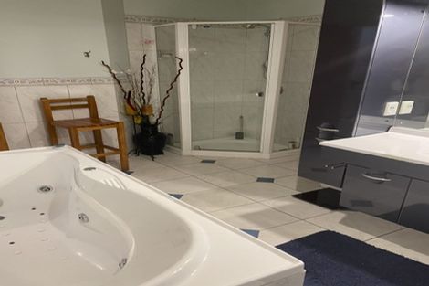 Photo of property in Courtenay Apartments, 701/120 Courtenay Place, Te Aro, Wellington, 6011