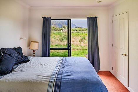 Photo of property in 12 Te Horo Beach Road, Te Horo, Otaki, 5581