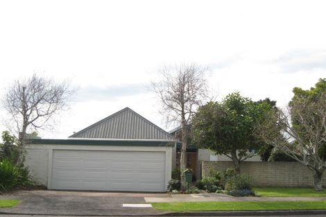 Photo of property in 14 Wesley Avenue, Frankleigh Park, New Plymouth, 4310