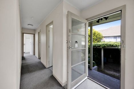 Photo of property in 40 Banks Street, Marfell, New Plymouth, 4310