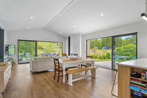 Photo of property in 231 Mapara Road, Acacia Bay, Taupo, 3385