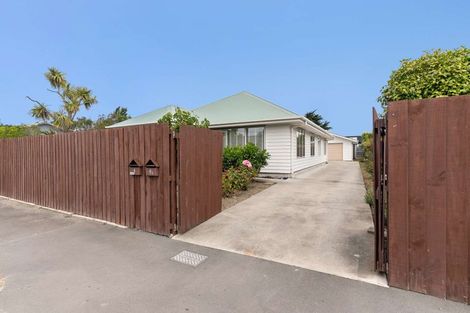 Photo of property in 9 Dennitt Street, New Brighton, Christchurch, 8083