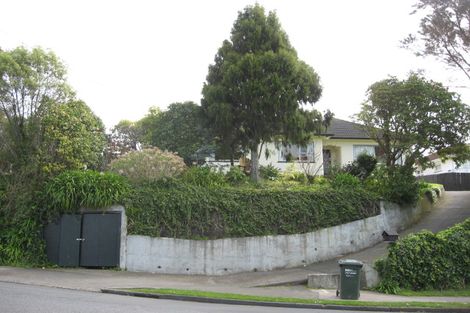 Photo of property in 35 Tarahua Road, Vogeltown, New Plymouth, 4310