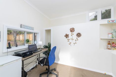 Photo of property in 31 Wyndham Road, Pinehaven, Upper Hutt, 5019