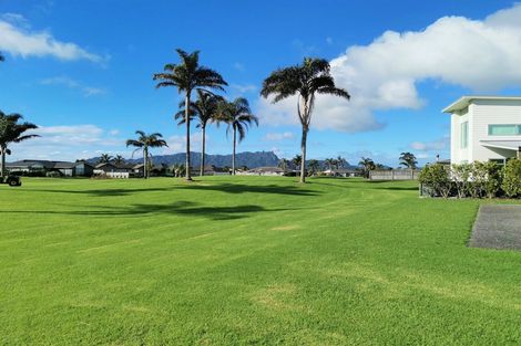 Photo of property in 98 Barbados Way, One Tree Point, 0118