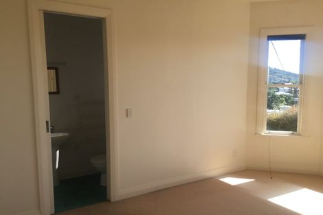 Photo of property in 82 Moana Road, Kelburn, Wellington, 6012