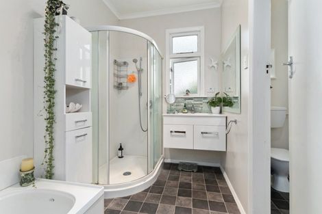 Photo of property in 204 High Street South, Carterton, 5713