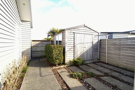 Photo of property in 13 Waitemata Drive, One Tree Point, 0118