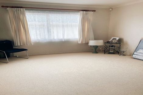 Photo of property in 11 Liffey Drive, East Tamaki, Auckland, 2013