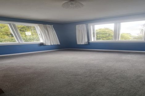 Photo of property in 6 Kingdale Road, Henderson, Auckland, 0610