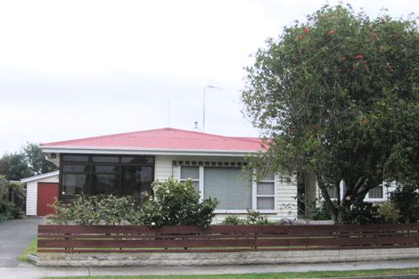 Photo of property in 17 Henderson Crescent, Onekawa, Napier, 4110