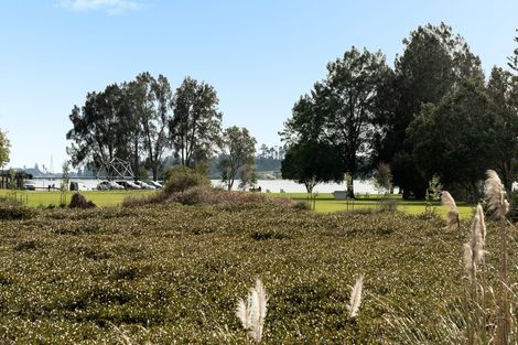 Photo of property in 88 Esmeralda Street, Welcome Bay, Tauranga, 3112