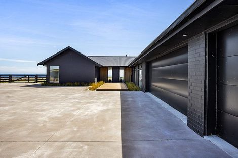 Photo of property in 791 Dover Road, Okato, New Plymouth, 4374