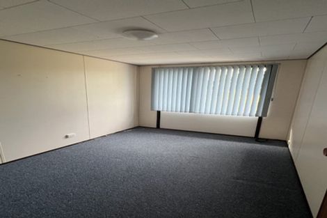 Photo of property in 2/141 Carnoustie Drive, Wattle Downs, Auckland, 2103