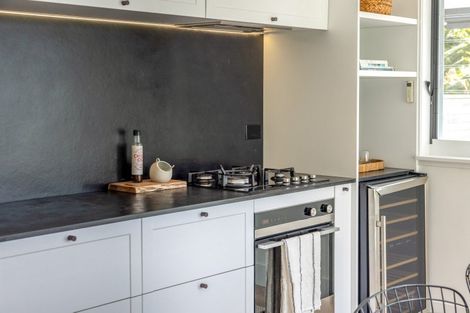 Photo of property in 31 Miro Road, Palm Beach, Waiheke Island, 1081