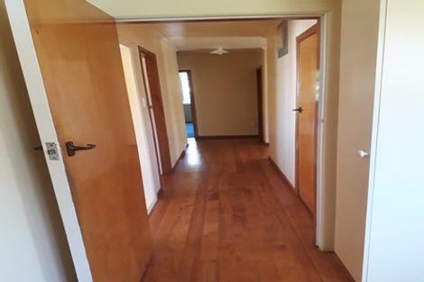 Photo of property in 2 Owhiti Street, Titahi Bay, Porirua, 5022