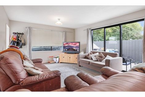 Photo of property in 2/3 Arran Crescent, Woolston, Christchurch, 8062