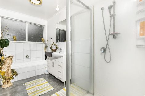 Photo of property in 44 Bellfield Road, Opaheke, Papakura, 2113