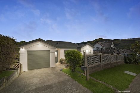 Photo of property in 15 Murchison Street, Island Bay, Wellington, 6023
