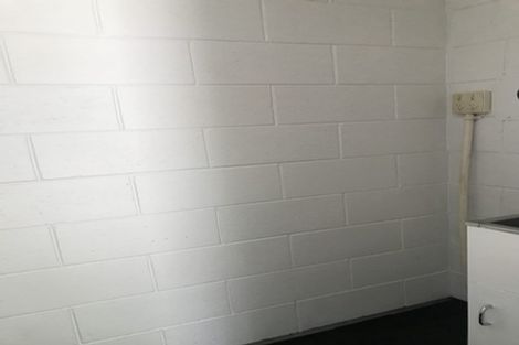 Photo of property in Paddington Apartments, 13/15 Mckinley Crescent, Brooklyn, Wellington, 6021