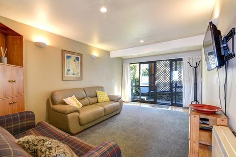 Photo of property in 49b Wynyard Crescent, Fernhill, Queenstown, 9300